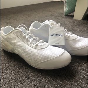 asics cheer shoes